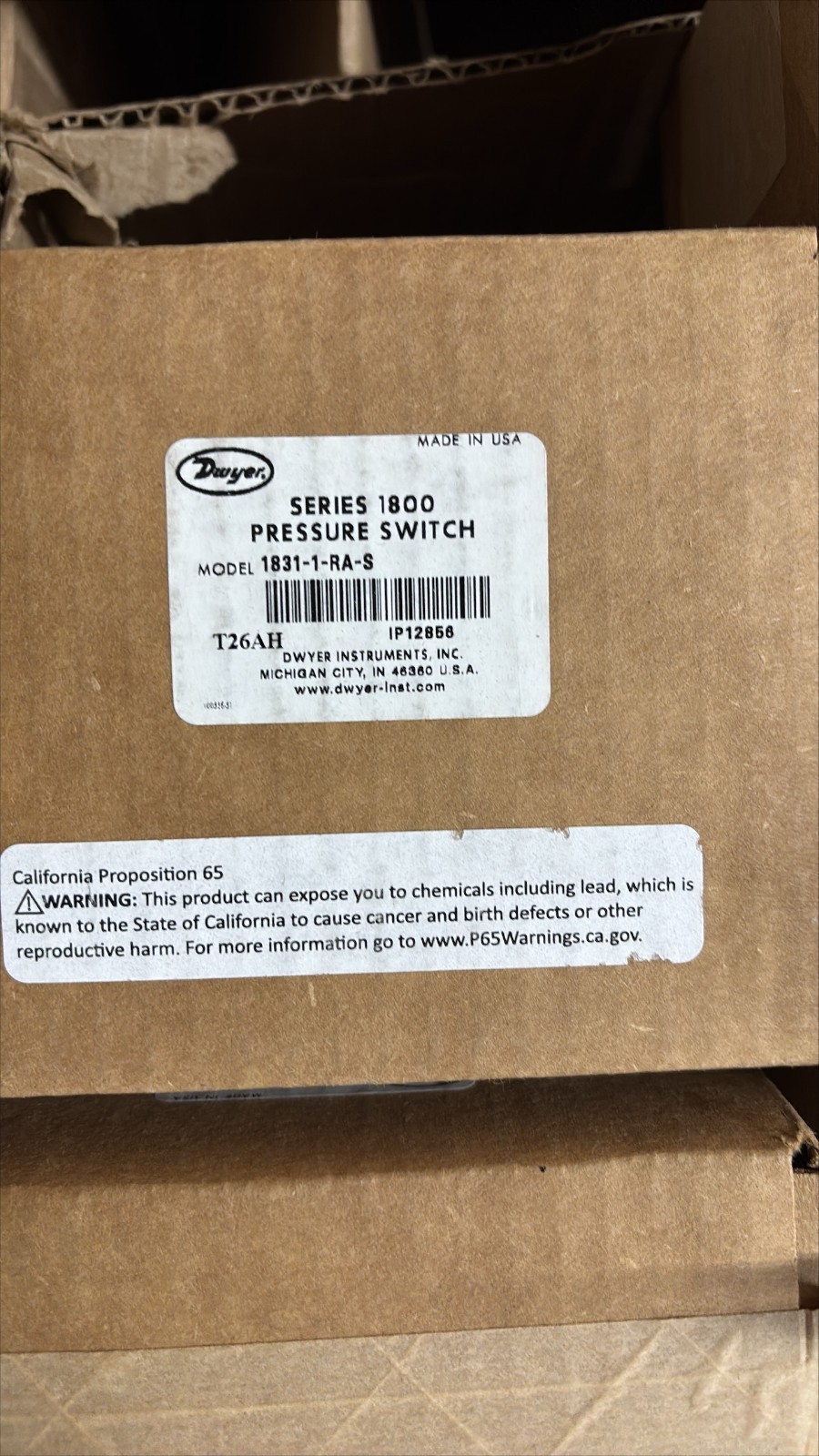 Dwyer Series 1800 Pressure Switch  1831-1-RA-S