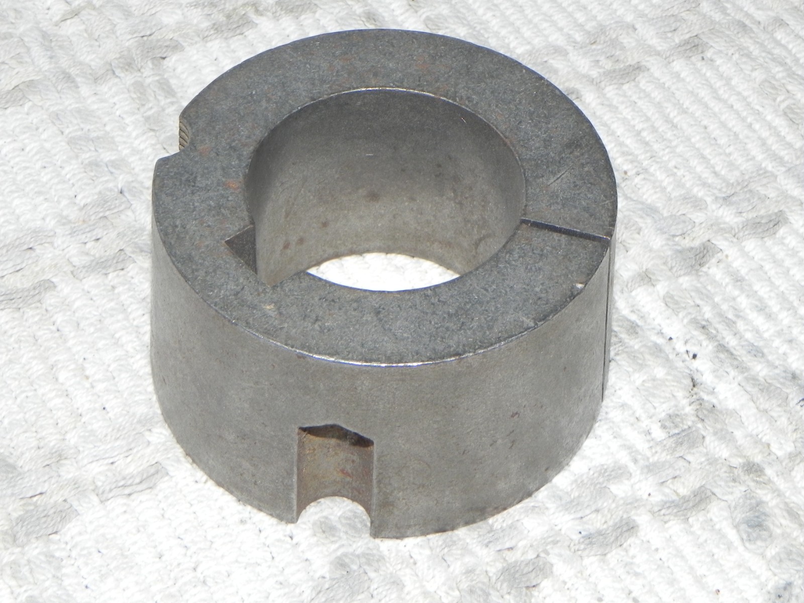Martin 2517 Split 1-7/8" Flush-mounting Taper-Lock bushing- No Hardware