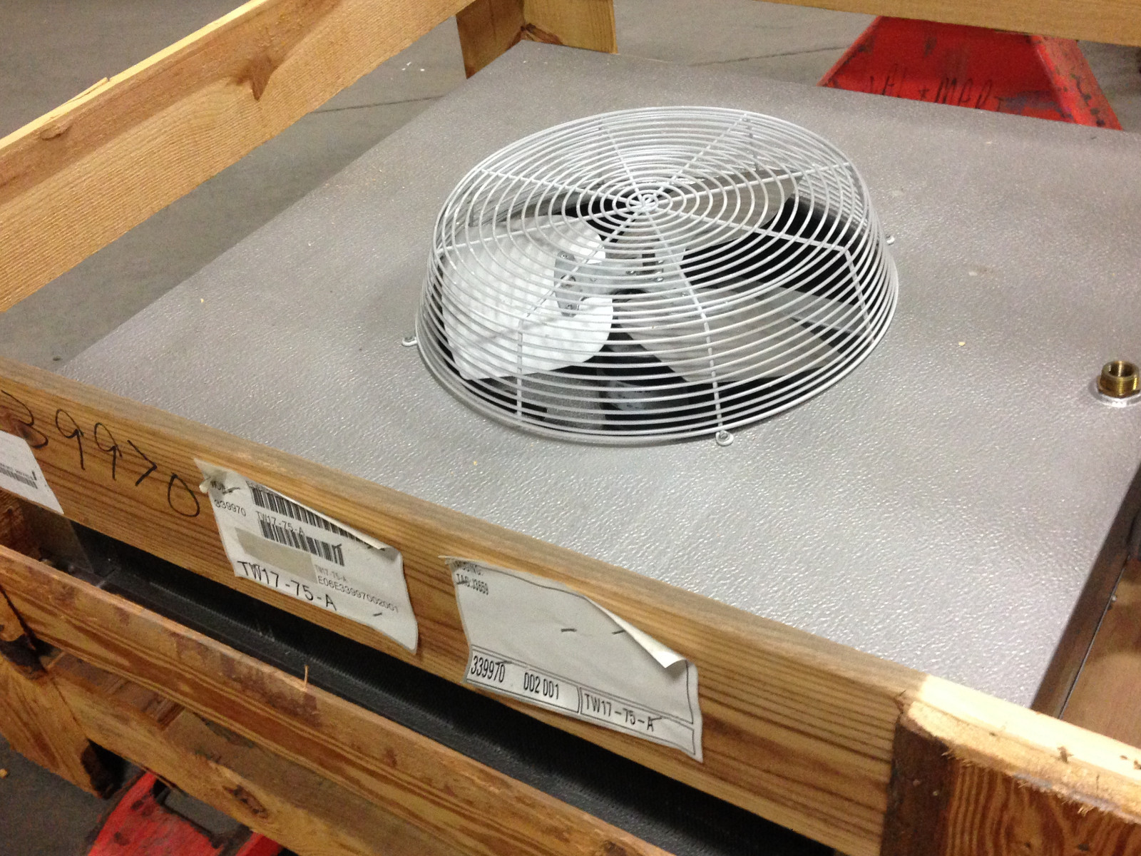 Carrier TW17-75RP-A , 7,500 Btu Twin Temp Two Way Reach In Evaporator 1 Fan 115V