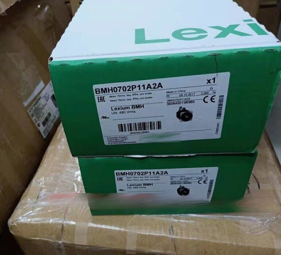 Brand New BMH0702P11A2A BRAND NEW SCHNEIDER original servo motor Free Shipping