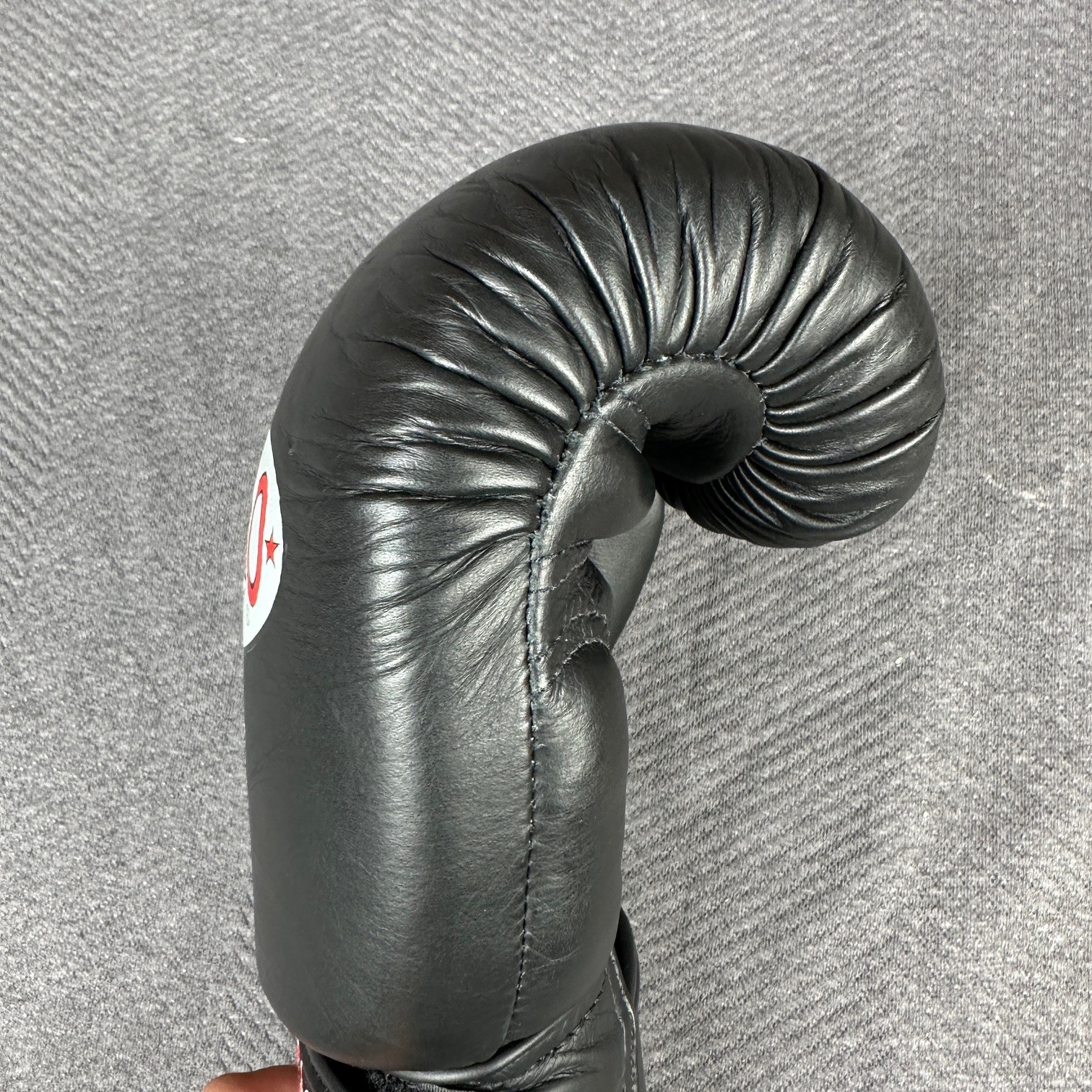 Yokkao Muay Thai Breathable Boxing Gloves 12oz Leather Thailand Right Hand ONLY