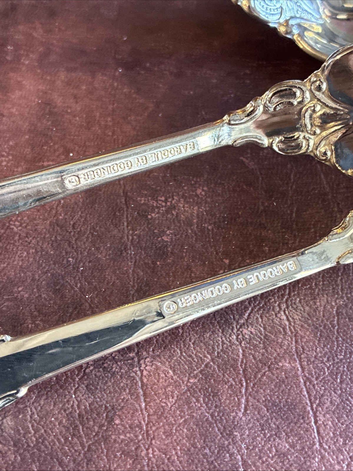 Baroque By Godinger 91 Piece Silver Plated Flatware Set