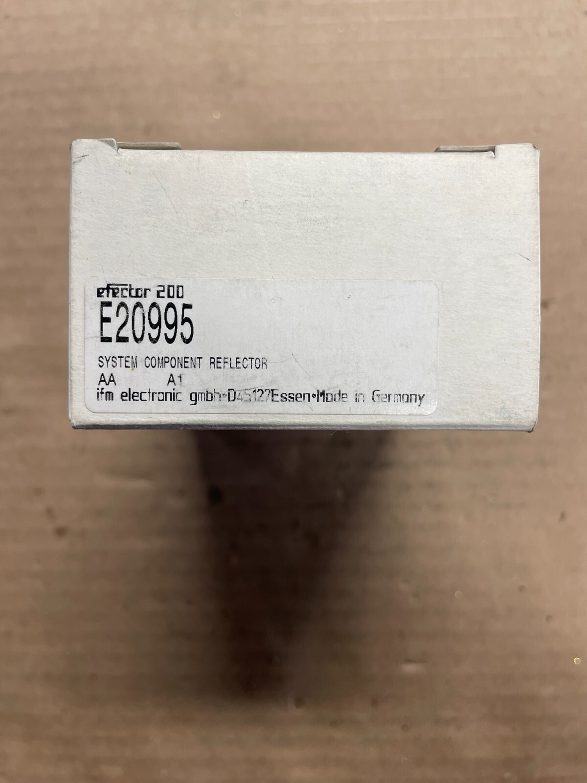 (Lot of 2) EFECTOR SYSTEM COMPONENT REFLECTOR E20995 SENSOR ACCESSORY