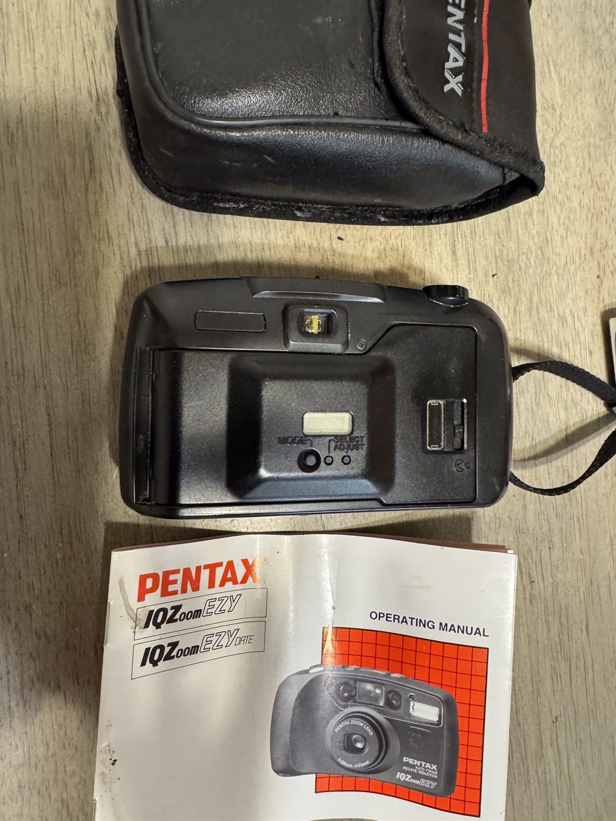 Pentax IQZoom EZY Autofocus Point & Shoot 35 MM Camera Works PLUS Case