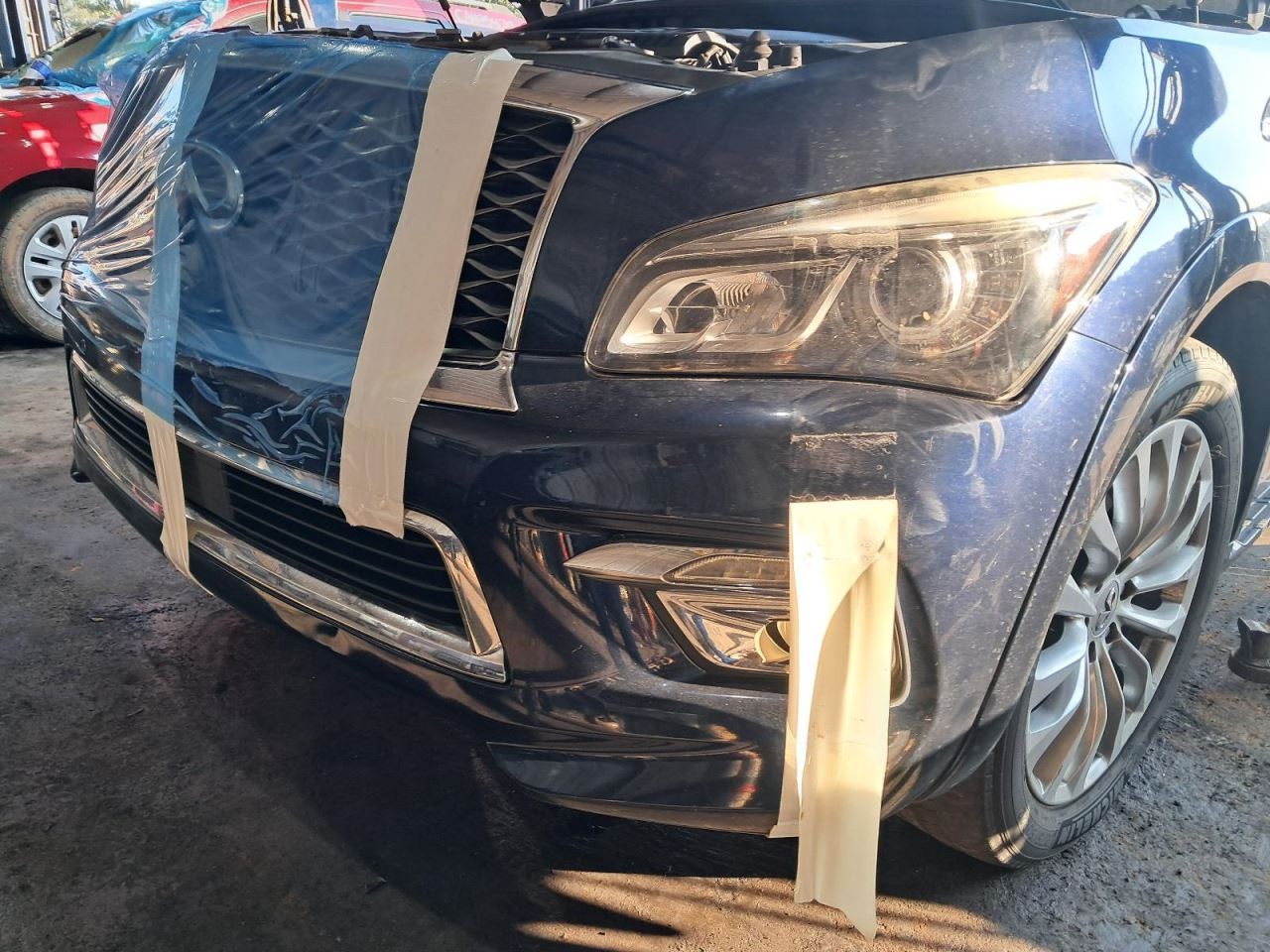 QX80 2016 Glove Box 4795127