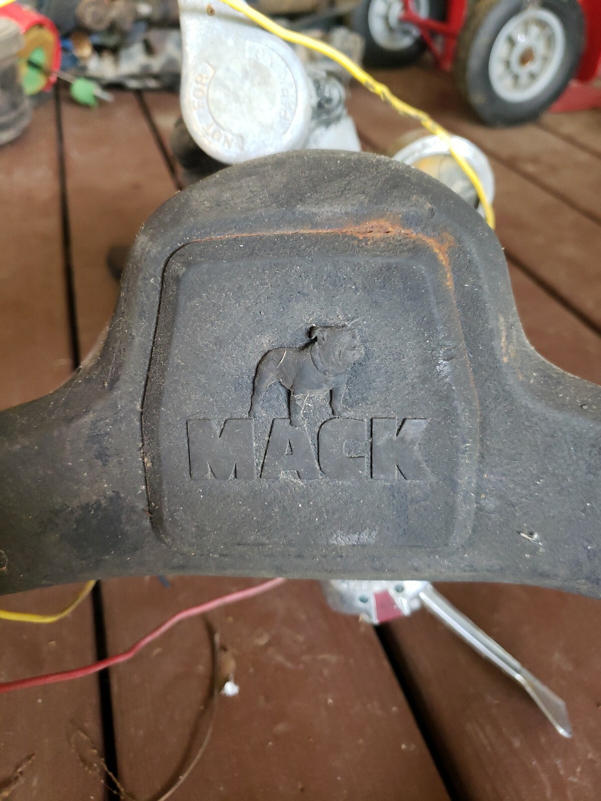Mack Truck Steering Column Assembly w/ Wheel 12QC56BM