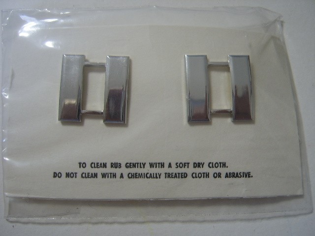 CAPTAIN OFFICER RANK INSIGNIA MINIATURE SIZE  SILVER FINISH NEW IN PACK