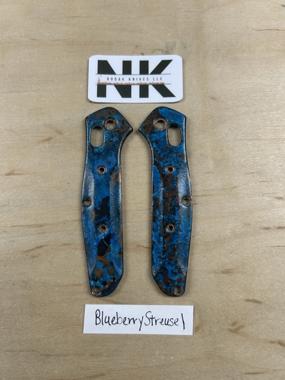 Nodak “Blueberry Streusel” Shipwreck Copper Benchmade 945 Mini Osborne Scales