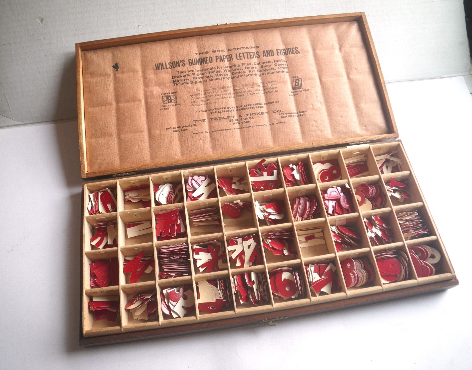 VTG 1920s Wood Handy Box by WILLSON'S Gummed Letters Numbers, 40 Compartments