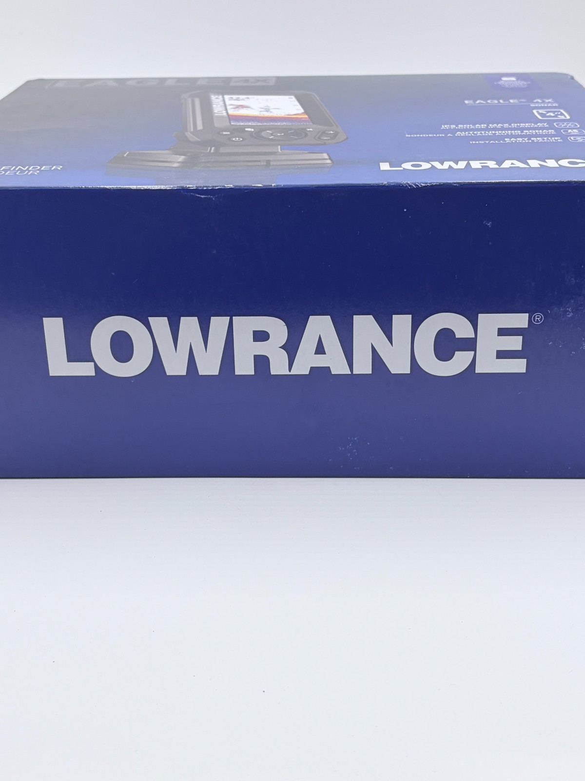 Lowrance Eagle 4x Sonar Fishfinder IPS Solar Max 4" Display Bullet Transducer
