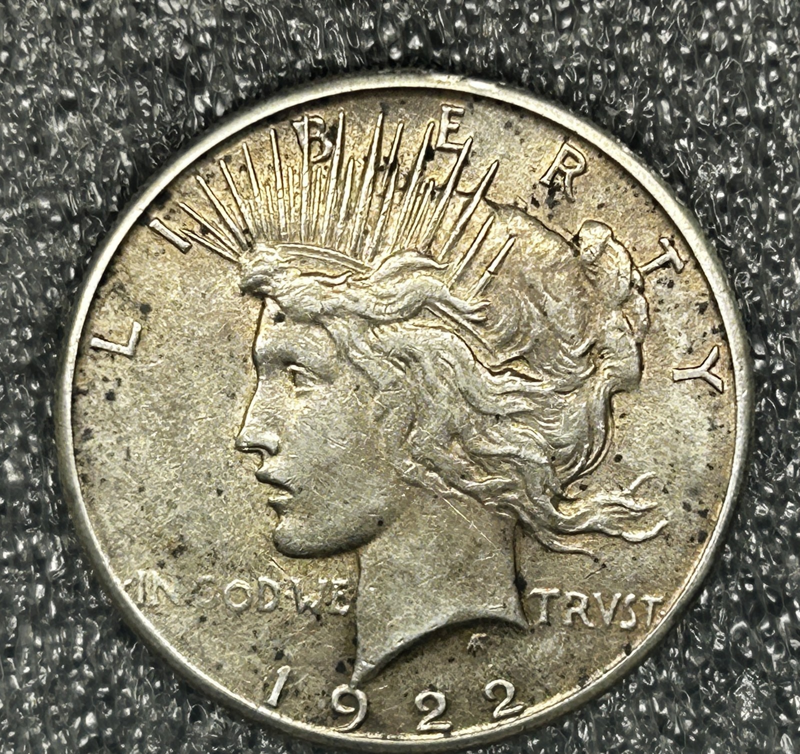 1922-S US Silver Peace Dollar $1 -