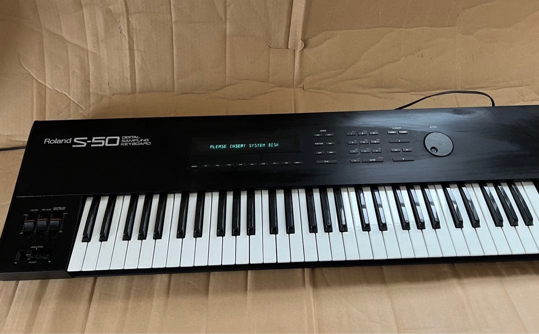 Roland S-50 Sampler Keyboard LCD Issue Sound Tested Junk Parts Repair Japan