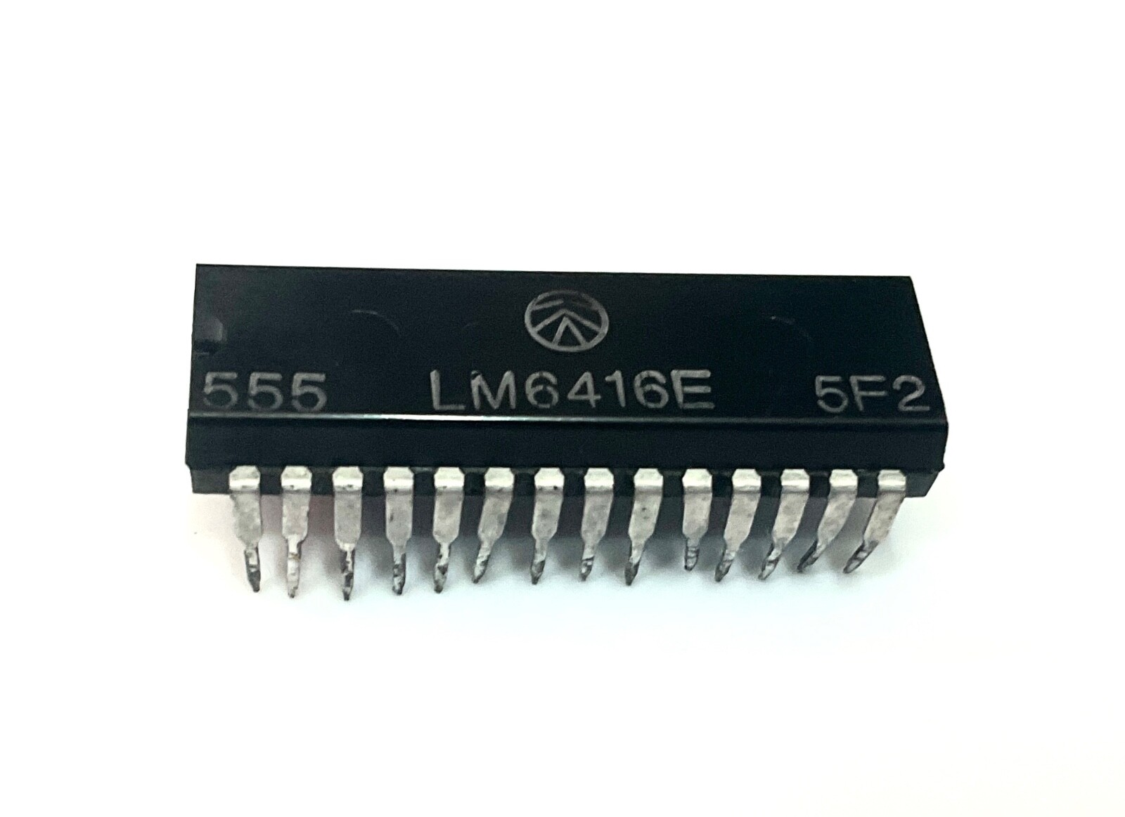 LM6416E IC 28 Pins New old Stock NMOS 4-bit Single-chip Microcomputers