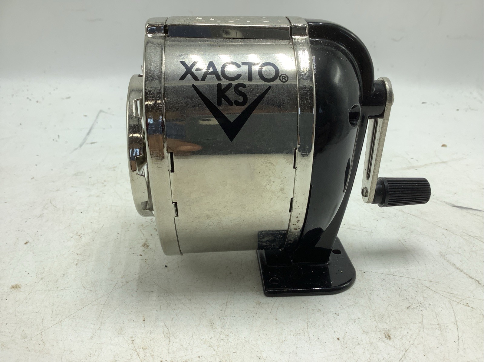 Classroom Pencil Sharpener XACTO KS Chrome Black Manual 8 Pencil Sizes Mounted