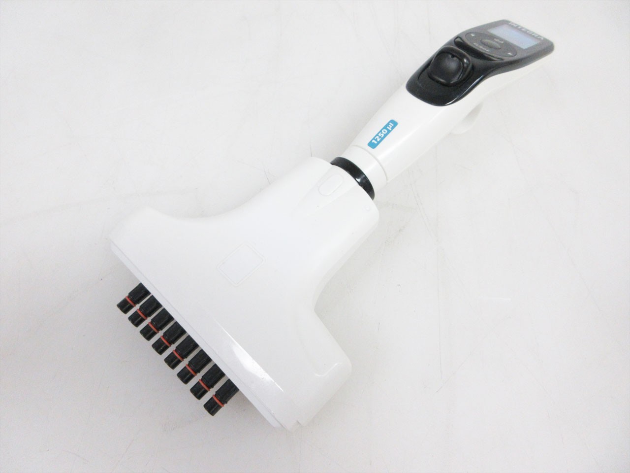 INTEGRA 4724 8 CHANNEL 1250 uL VOYAGER MULTI PIPETTE ELECTRONIC ADJUST WIDTH M