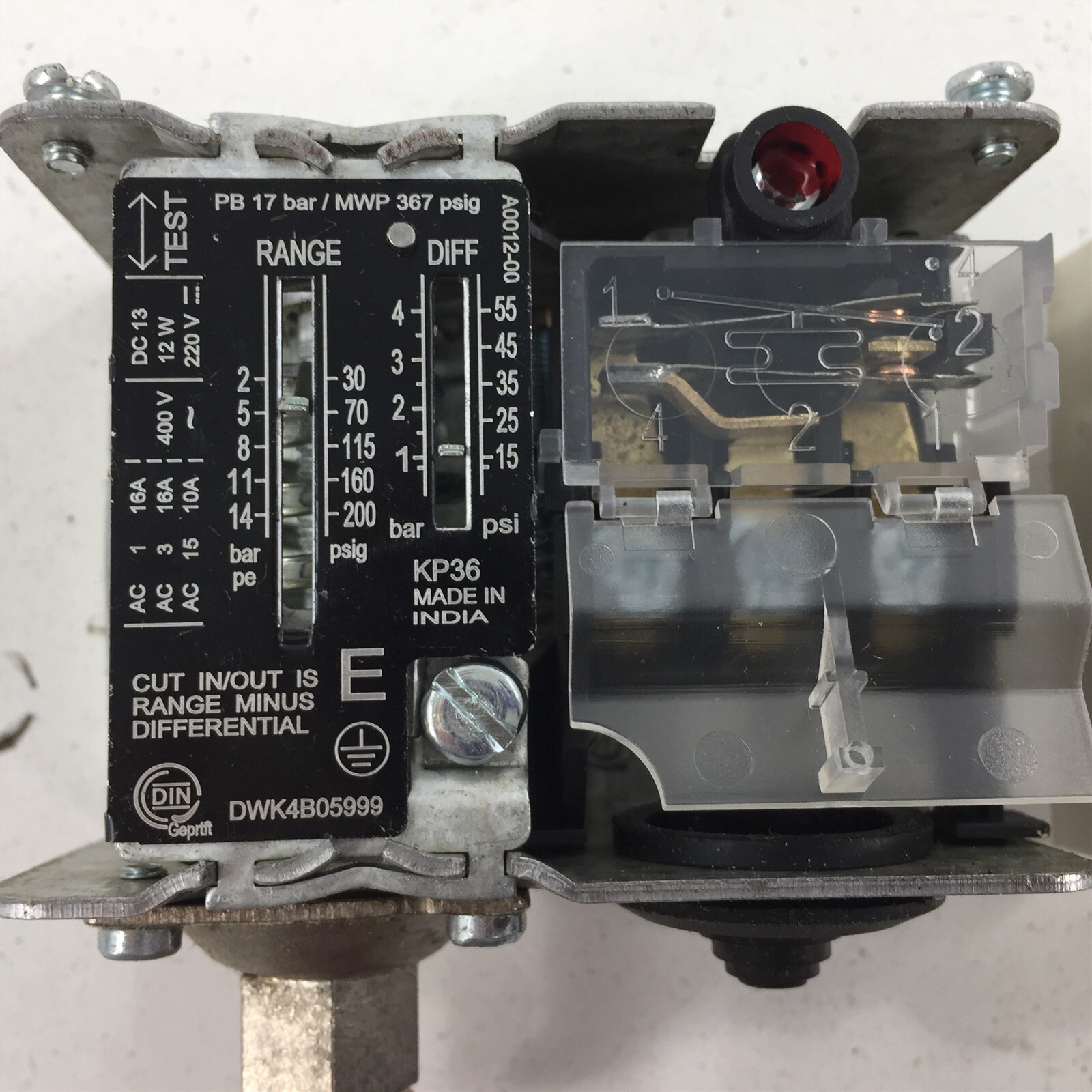 Danfoss Pressure Switch DWK4B05999 KP36
