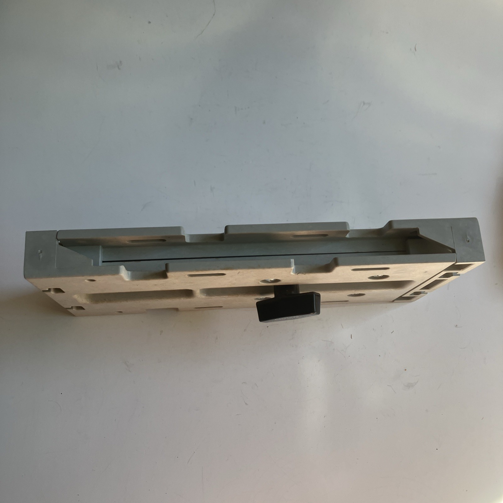 Incra Jig Universal Precision Positioning Jig | No Extra Hardware