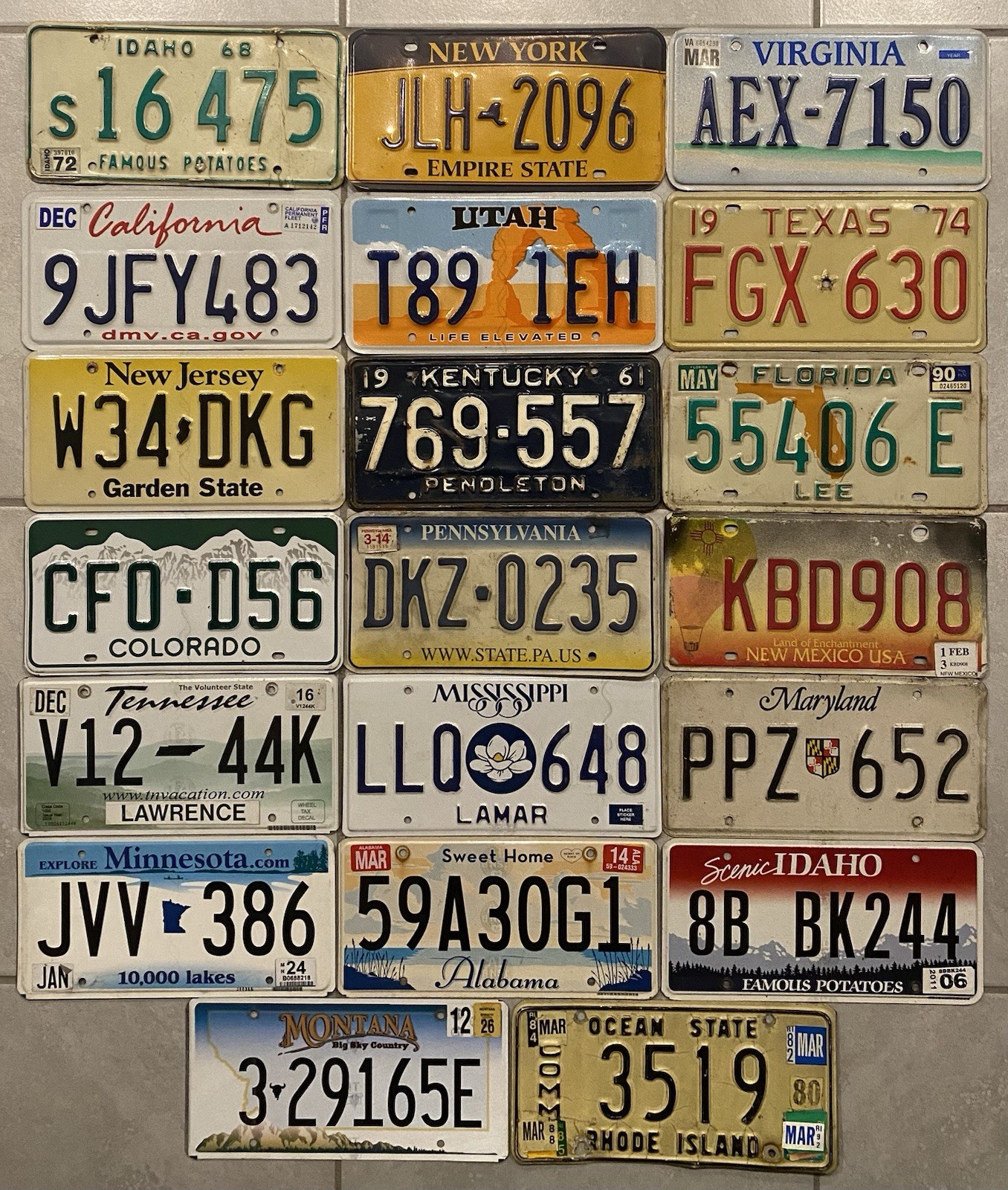 License Plate Lot 1961-2022 20 plates, Bulk, Mixed States, Craft/Collect