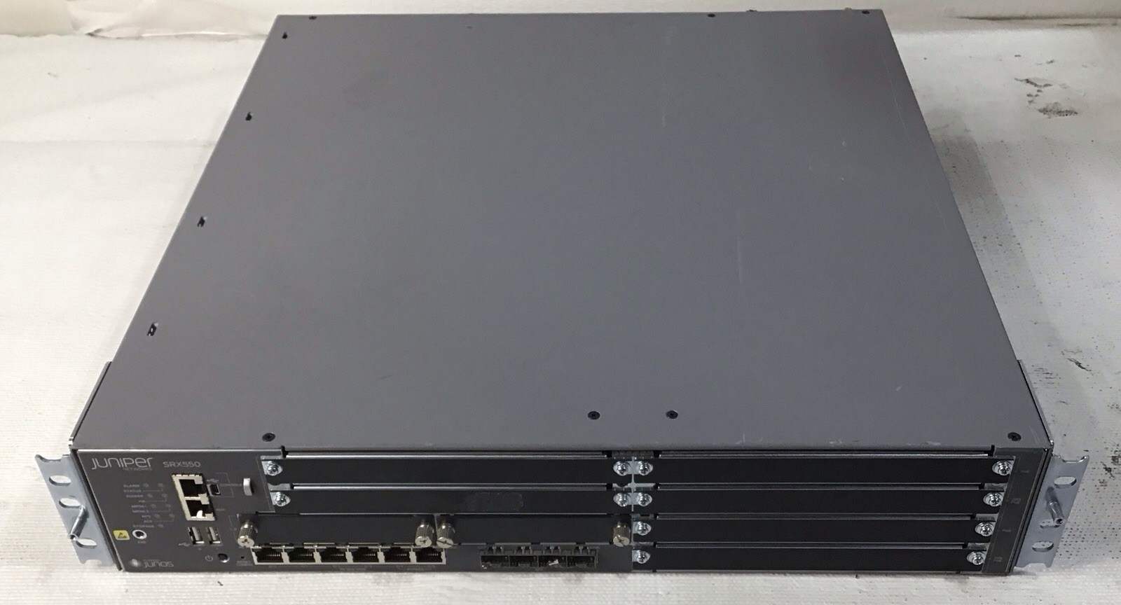 Juniper Networks SRX550-645AP Services Gateway Firewall Security Appliance