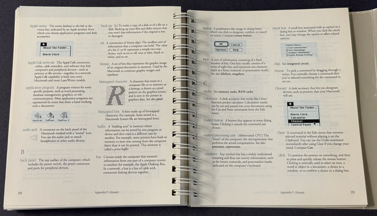 Apple Macintosh Reference Manual 1990. System User’s Guide 030–4015-A MINT