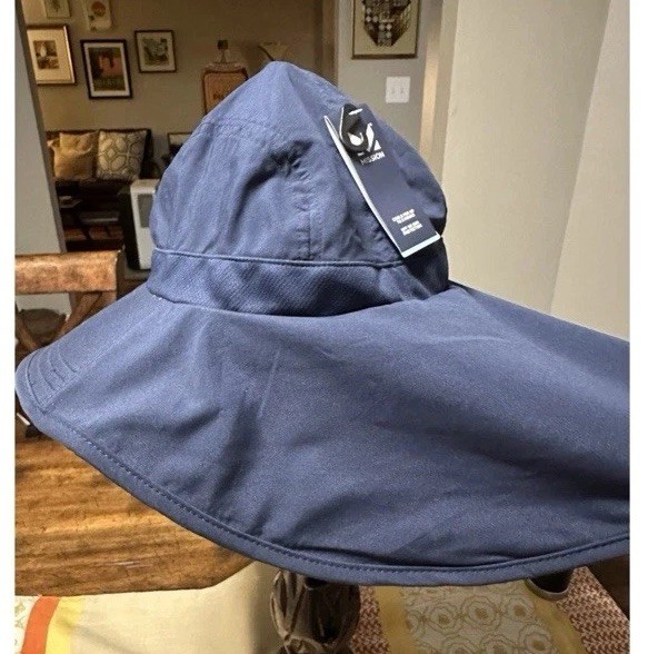 Mission Cooling Sun Defender Hat, Upf50 Navy Unisex Wide-Brim Hat Nape Wet Cool