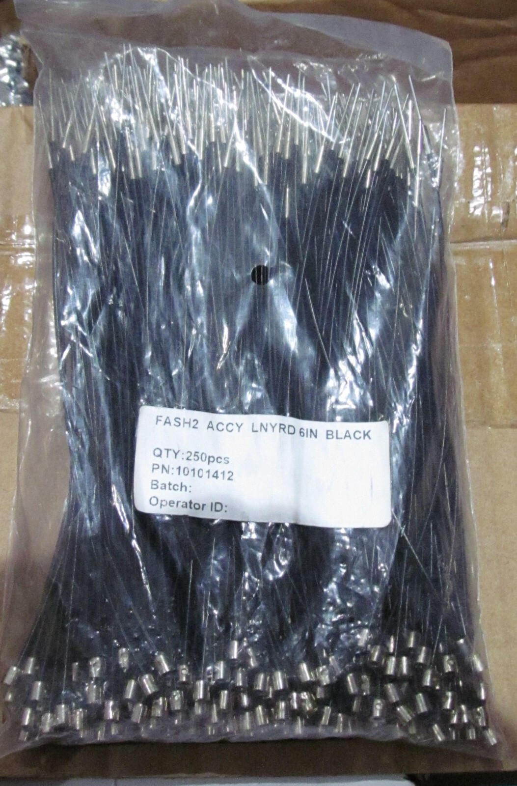 NEW 250 Fash2 Accy Lanyard Black 6" 10101412
