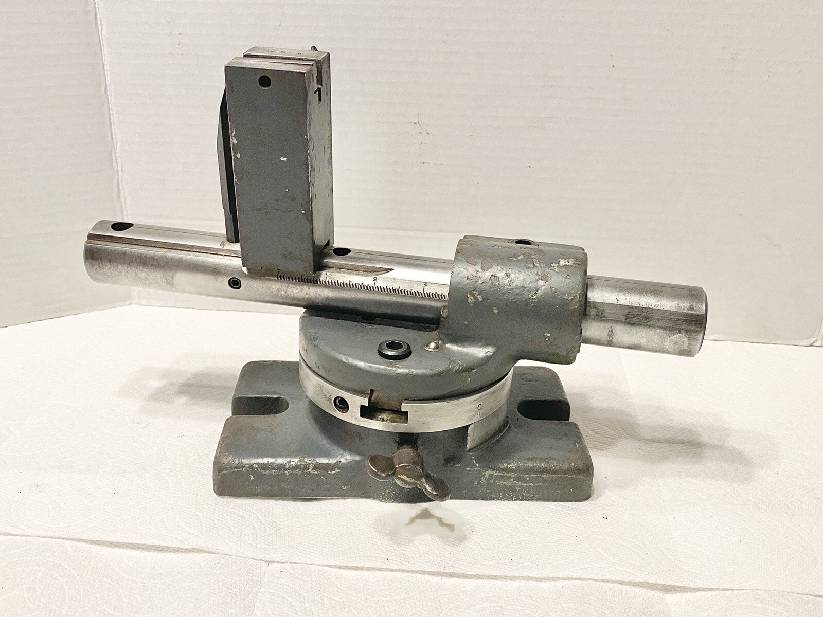 GEOMETRIC STYLE "E" THREAD CHASER GRINDING FIXTURE
