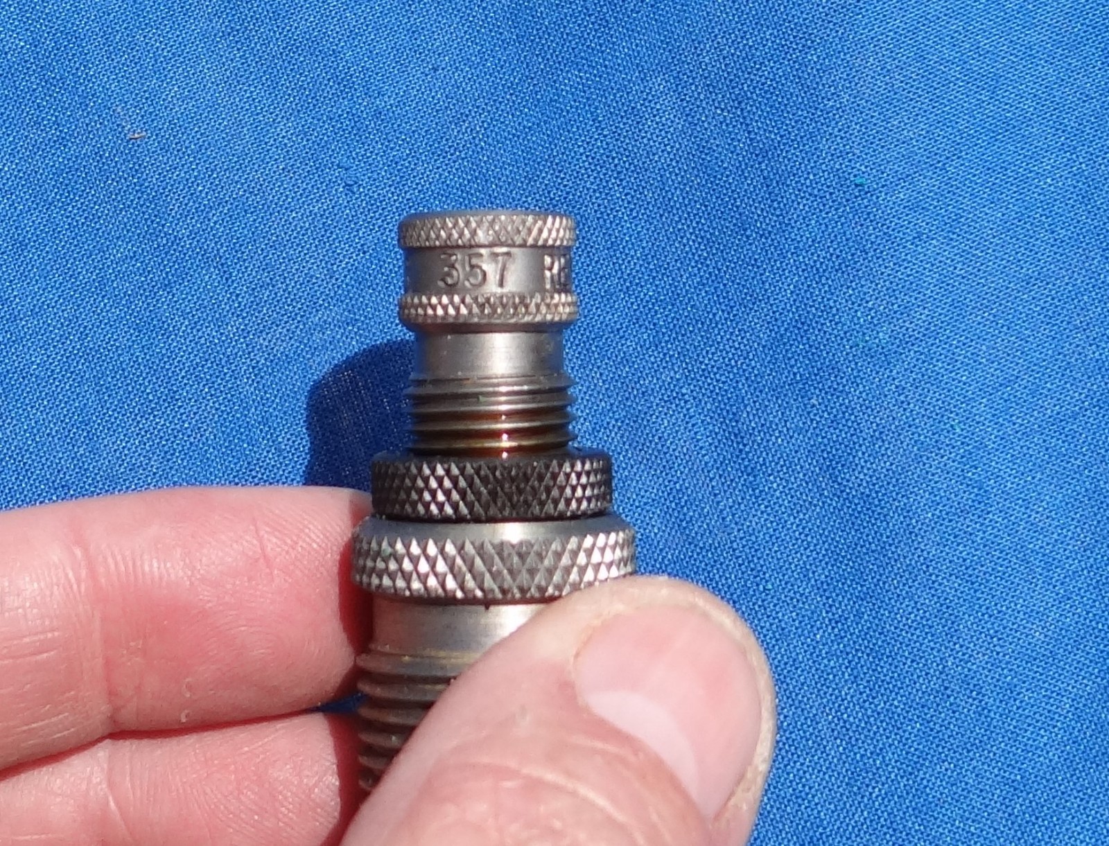 Un-Used RCBS 357 Maximum Max Reloading Die Set Steel Sizer Seat & Bell Dies