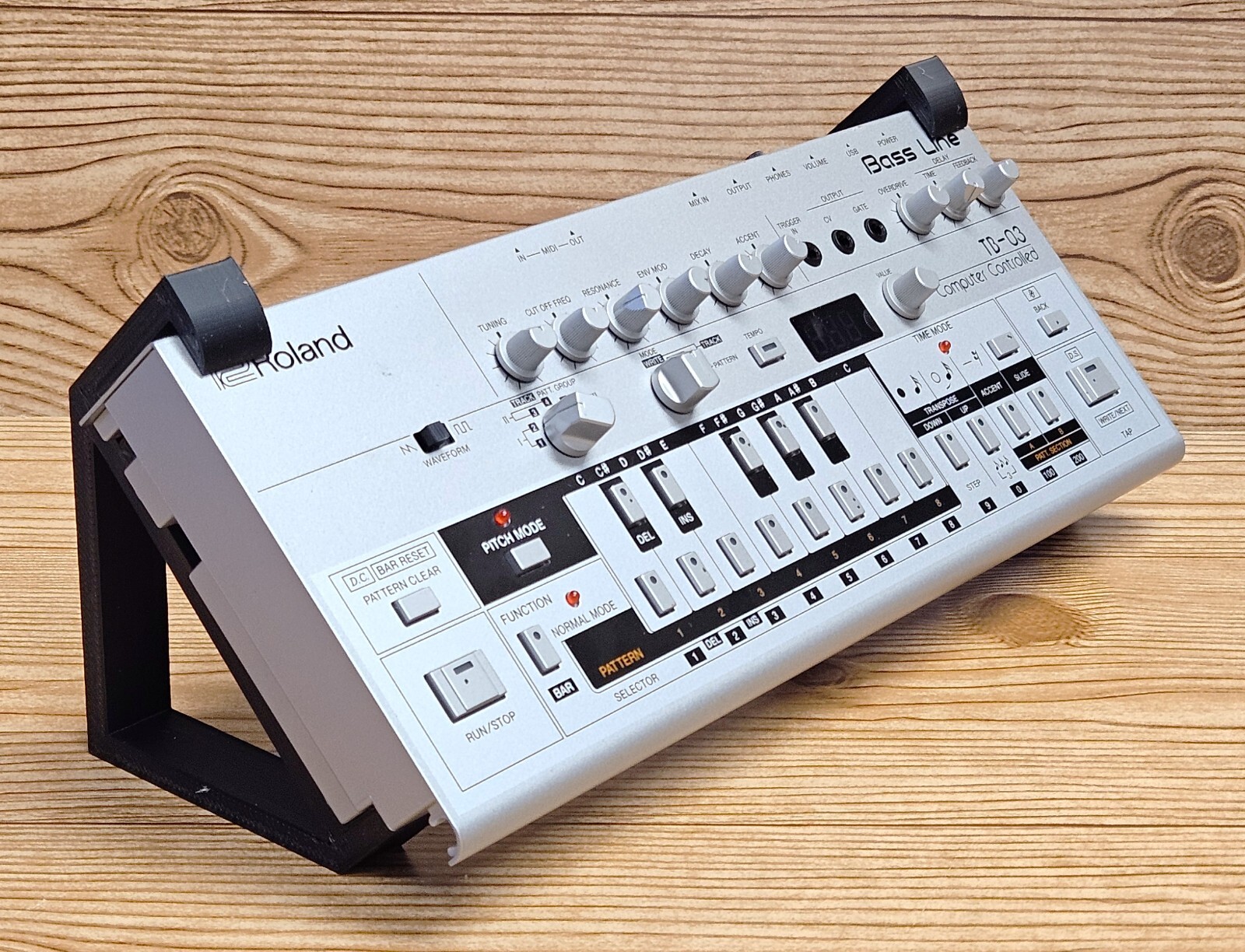 45 Degree Angled Stand for  Roland Boutique A-01 D-05 Synthesizer VP-03 Vocoder