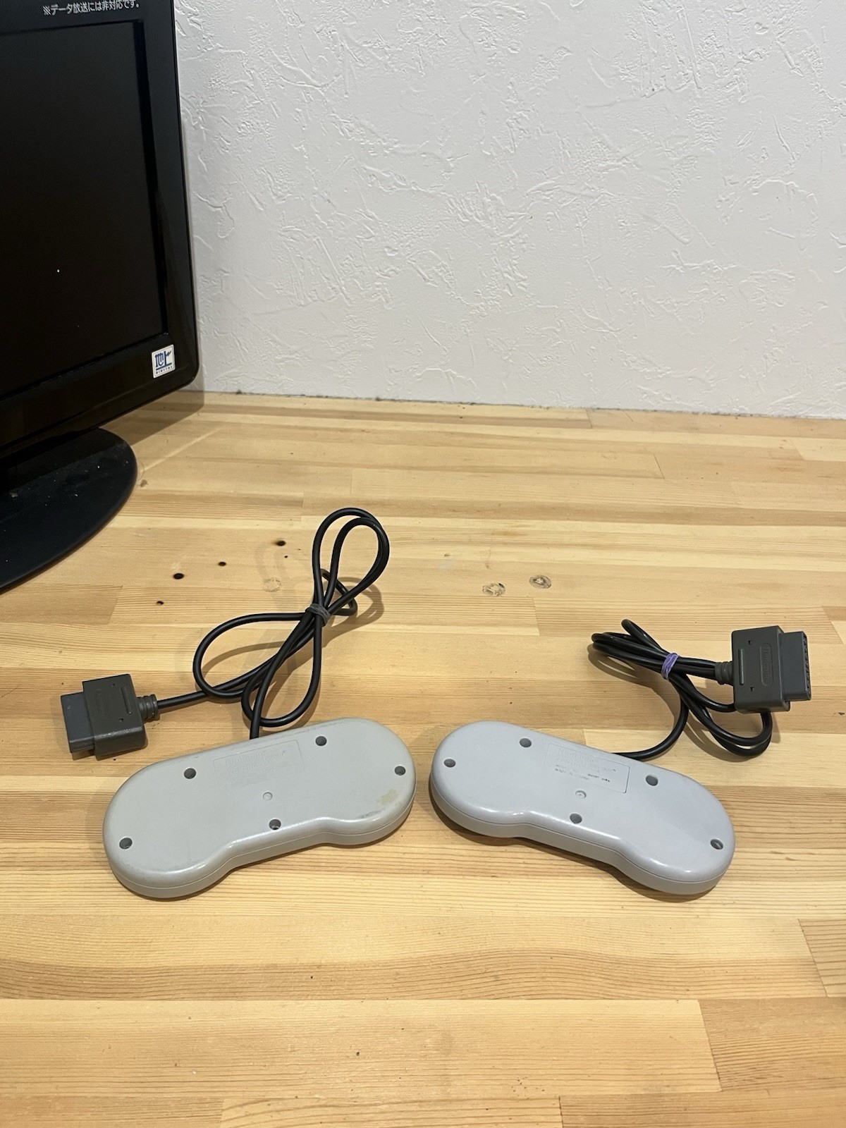 Nintendo Super Famicom Set 2 Controllers Game AC Adapter Tested Working