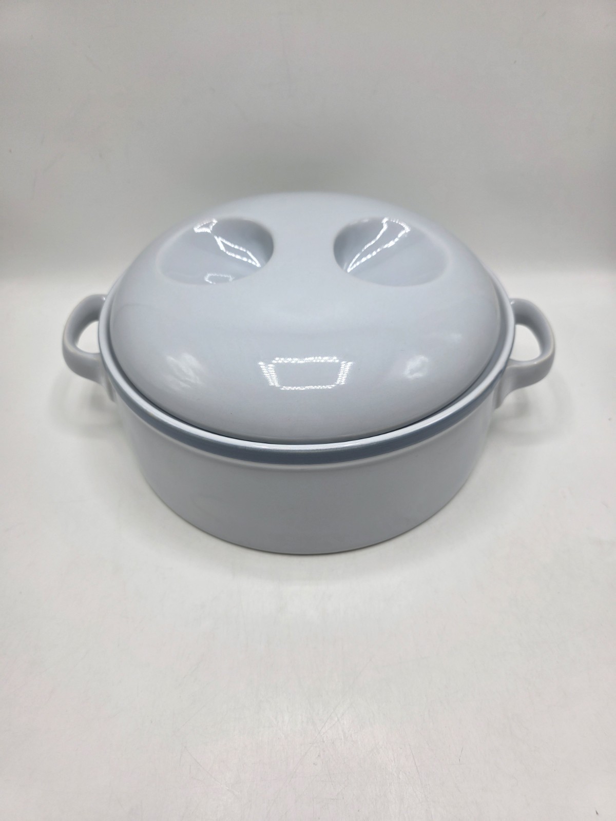 Mikasa Desert Sky 9 5/8 Inch Covered Casserole