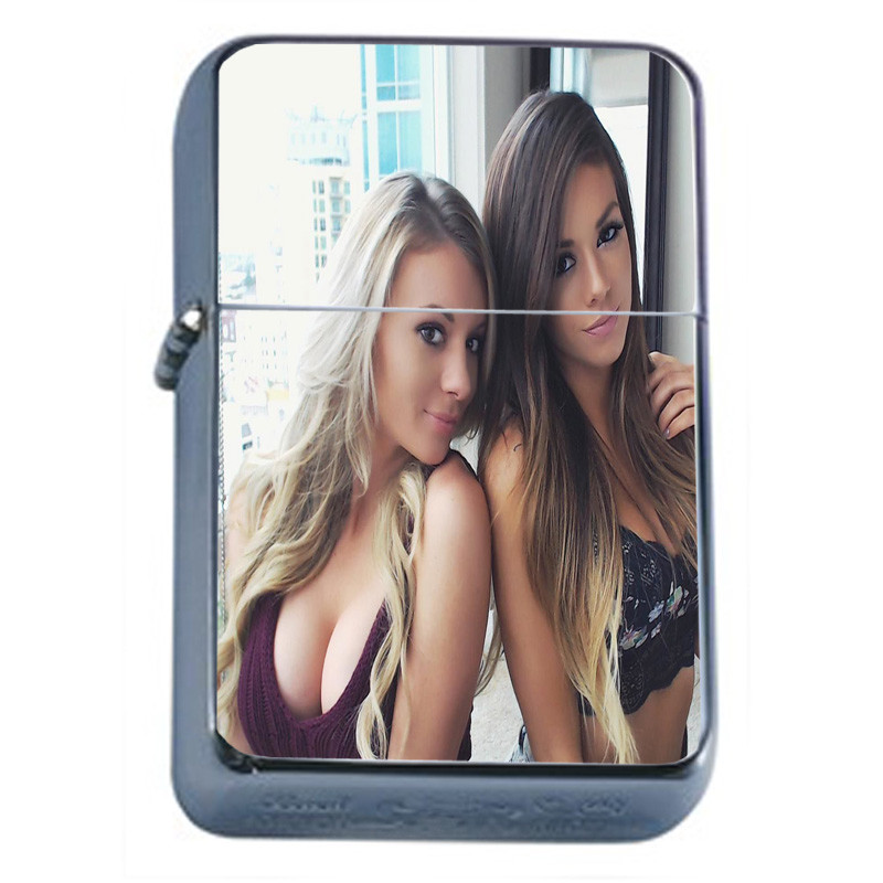 New York Pin Up Girls D8 Flip Top Oil Lighter Wind Resistant