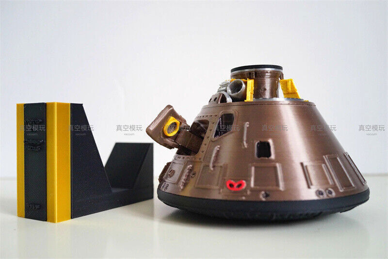 1:32/40 Scale Apollo Program Apollo 11 Re-entry Capsule Astronaut Model Kit