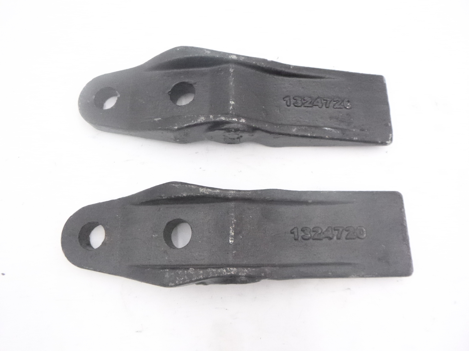 2 Pack Titan Attachments Bucket Teeth 1324720 For CAT 277C