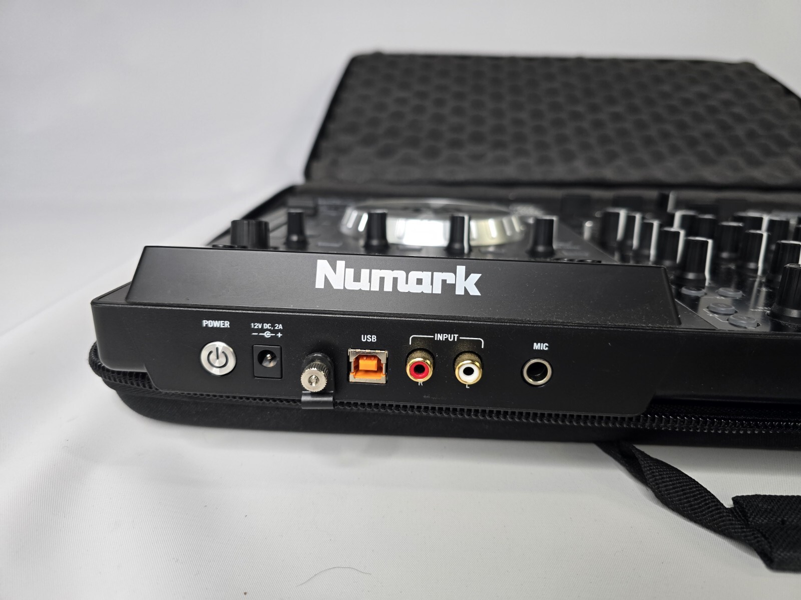 Numark Nv Dj Controller With Carry Case