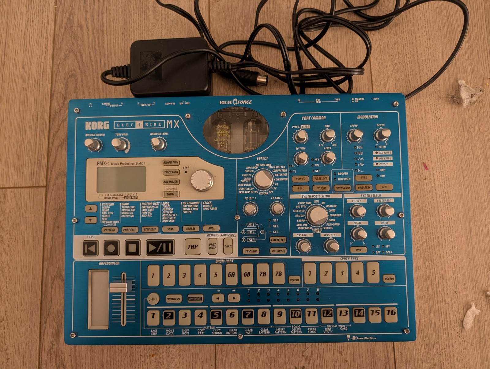 Korg Electribe MX EMX-1 Groovebox w/ Vacuum Tube, Effects, Arpeggiator Blue