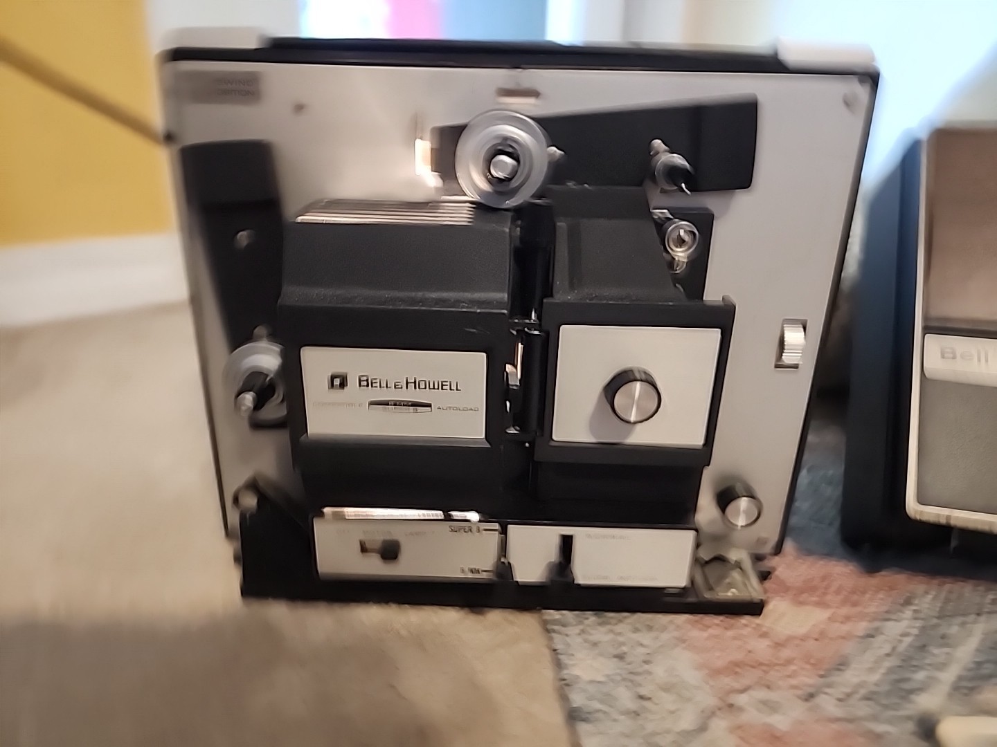 BELL & HOWELL COMPATIBLE 456 AUTOLOAD 8mm & SUPER 8 MOVIE PROJECTOR INSTRUCTIONS