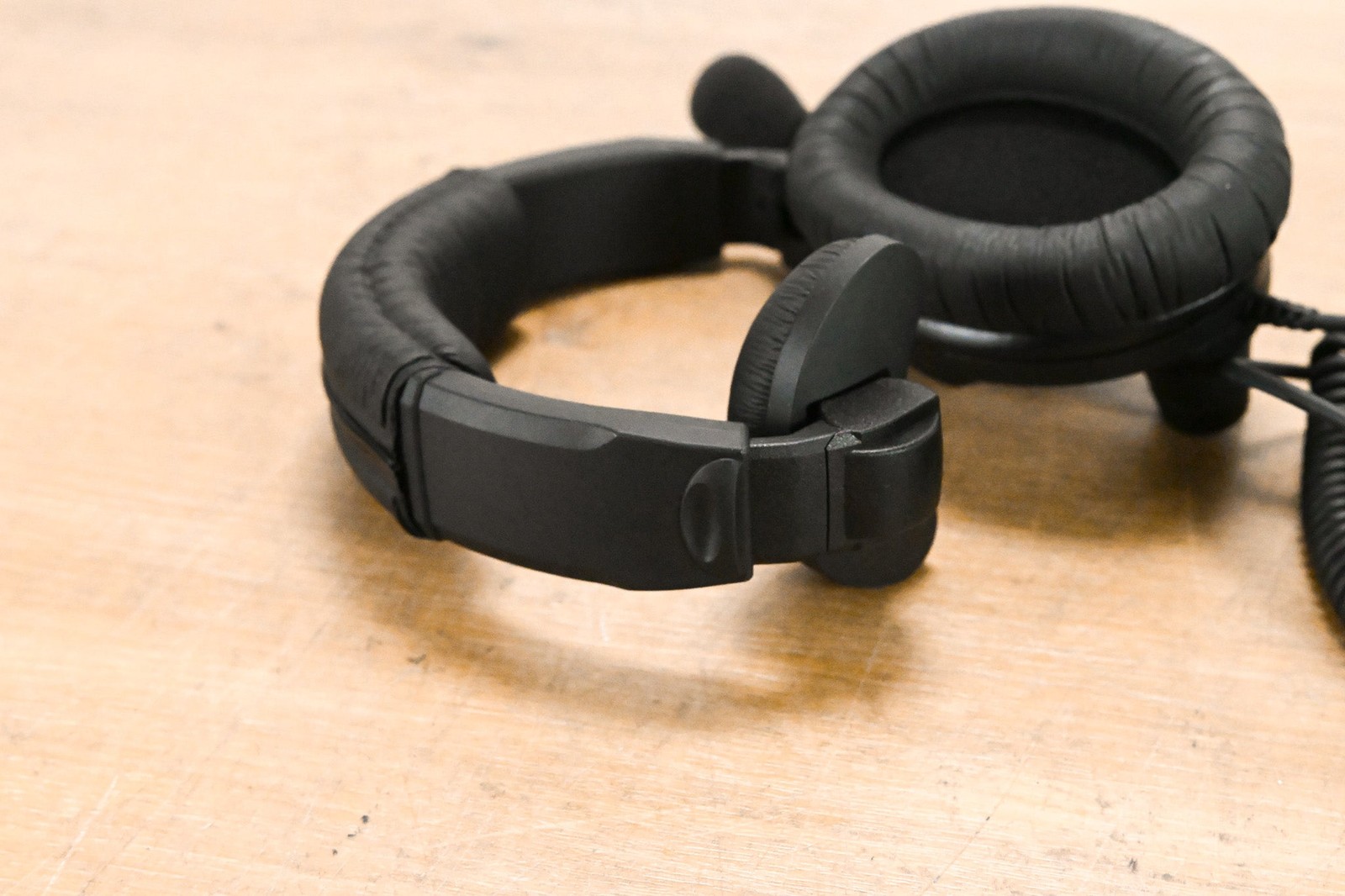 Sennheiser HMD 281 PRO Single-Sided Headset CG012CJ