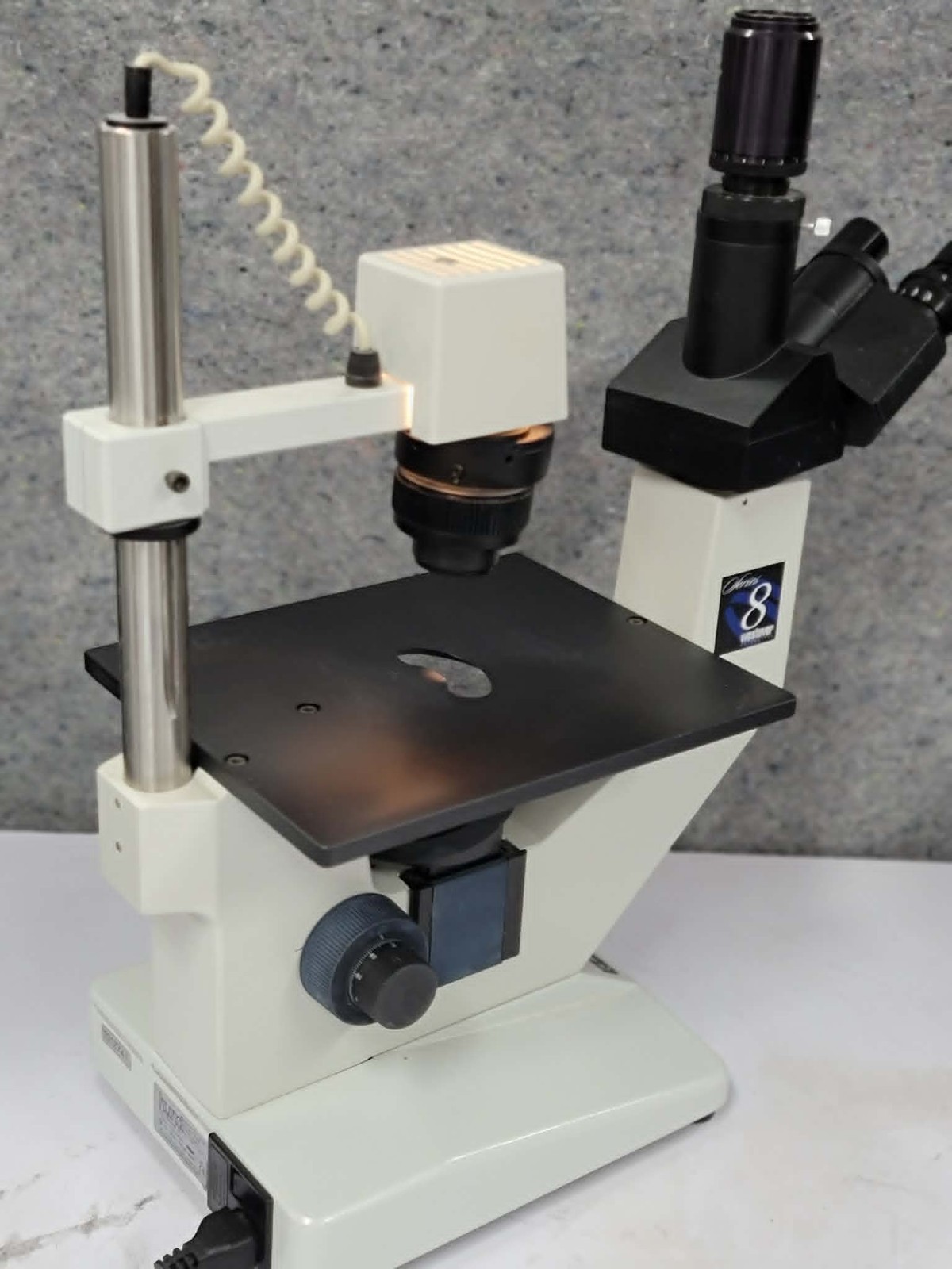 Hund Wetzlar Wilovert 30 Westover Series 8 Inverted Laboratory Microscope