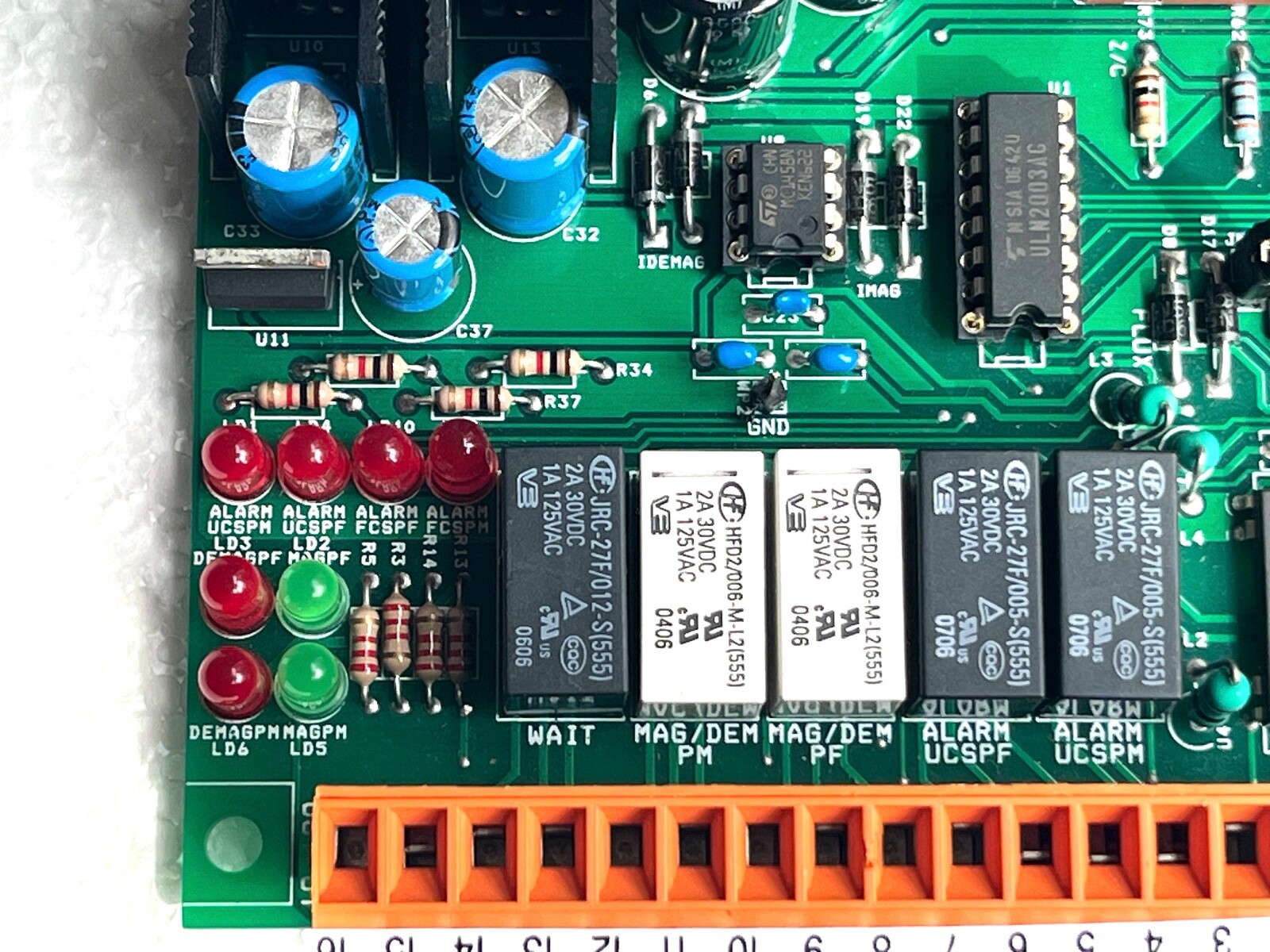 Technomagnete S.P.A 21 GIUGNO 2005 PL06.1 Circuit Control Board