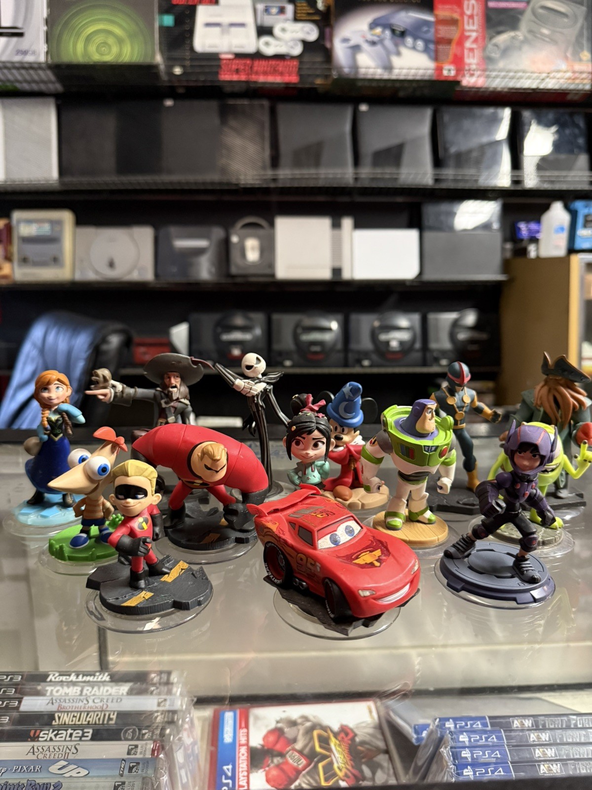 Disney Infinity Character Figurines Lot Of 14