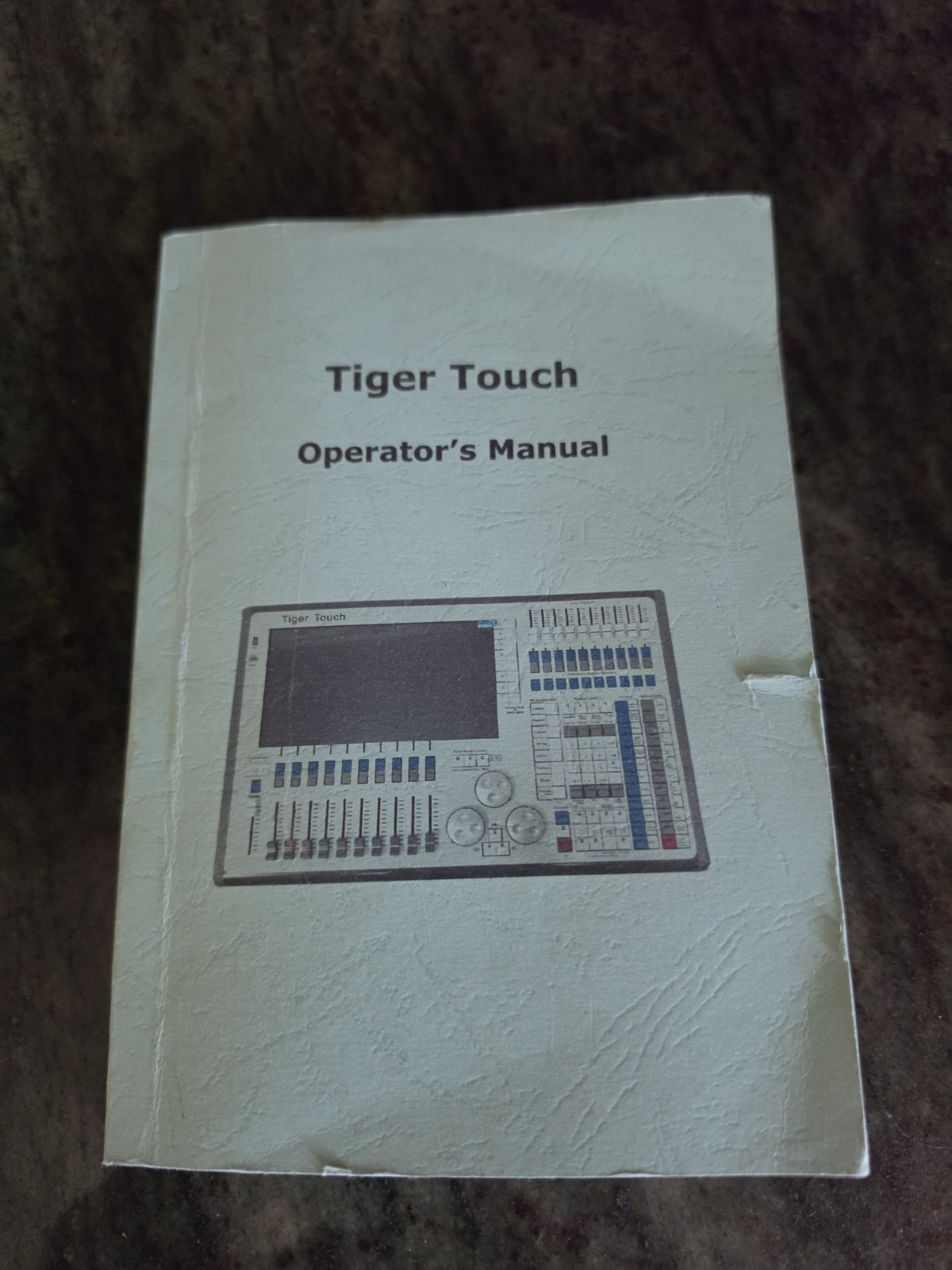 Avolites Tiger Touch 2 Lighting Control Console (READ DESCRIPTION)