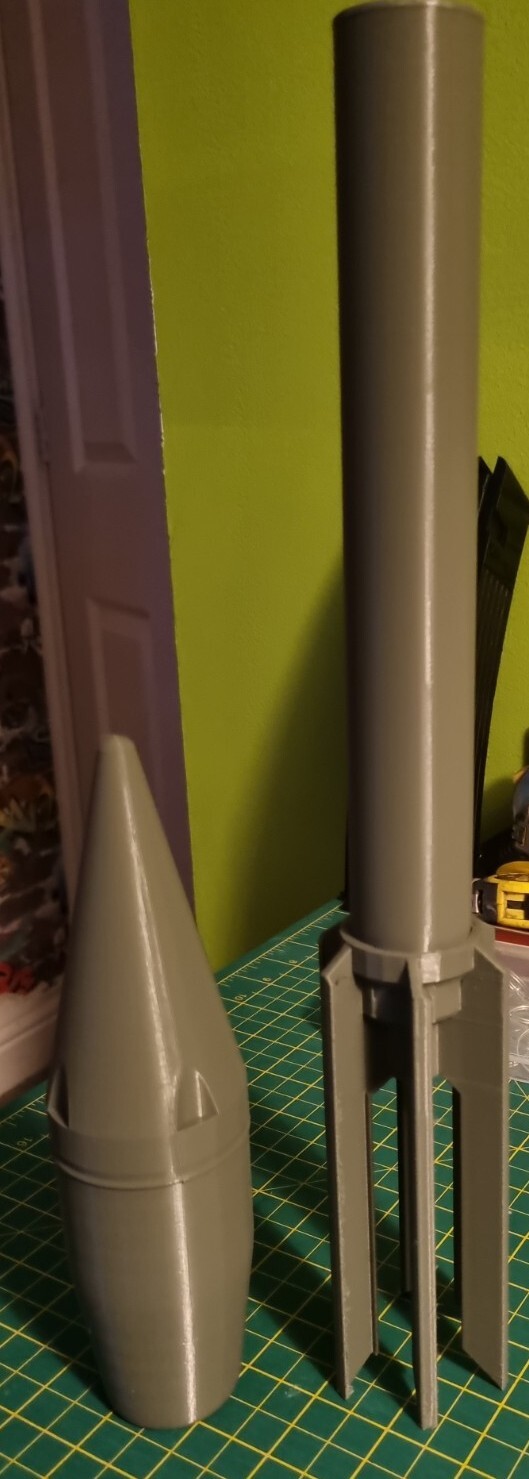 Full scale 3d Printed model Replica prop cosplay Bazooka M1A1 Round.