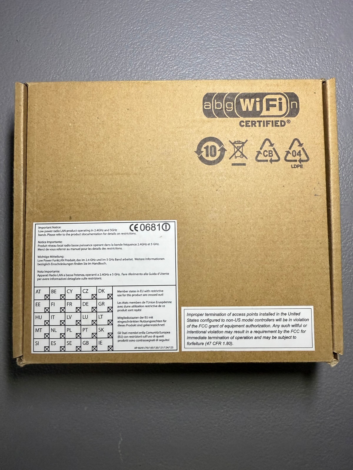 Aruba Networks AP-105 Dual-Band 802.11n Wireless Access Point PoE