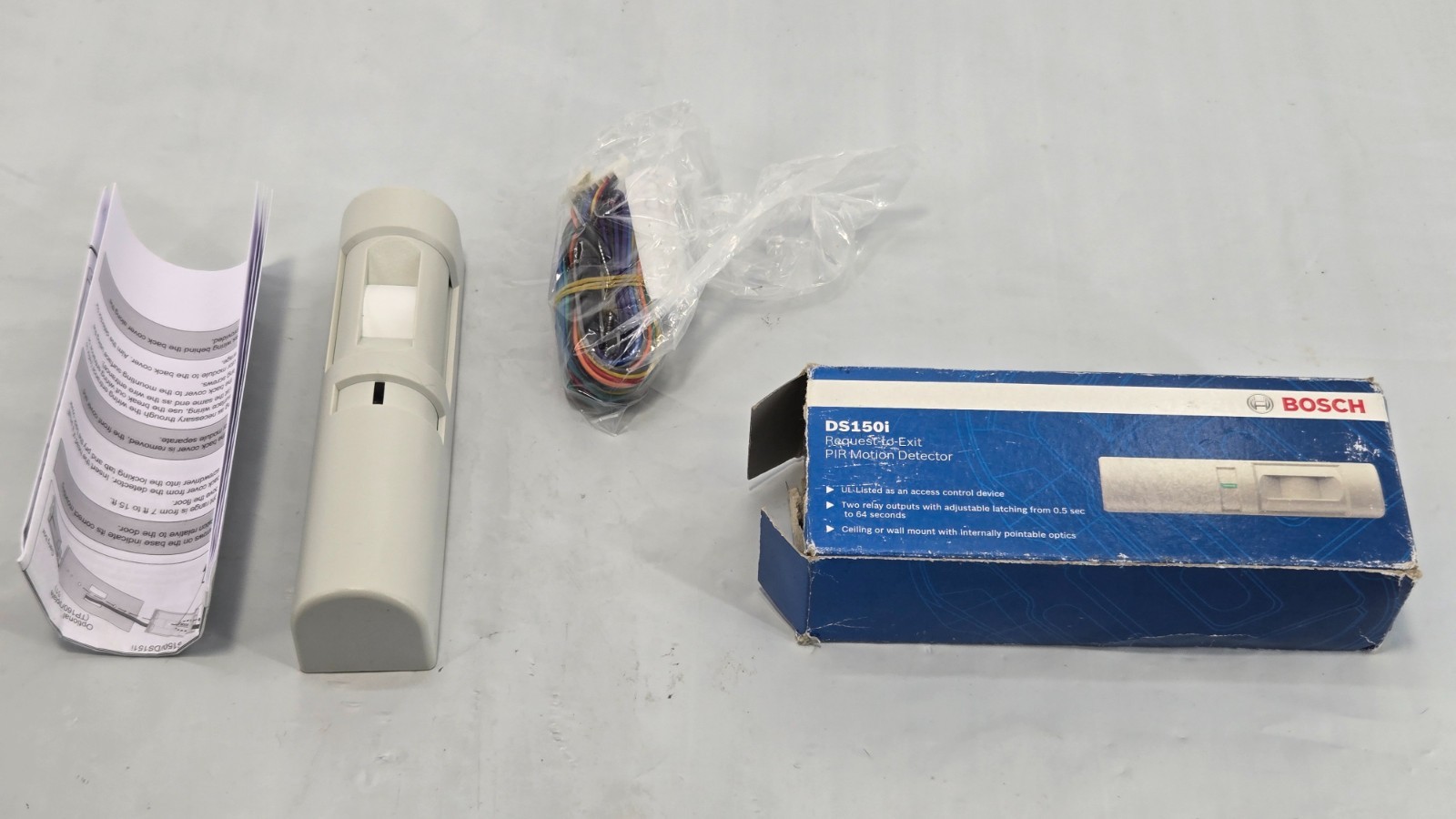 Bosch DS150i Request to Exit PIR Motion Detector - White A-8