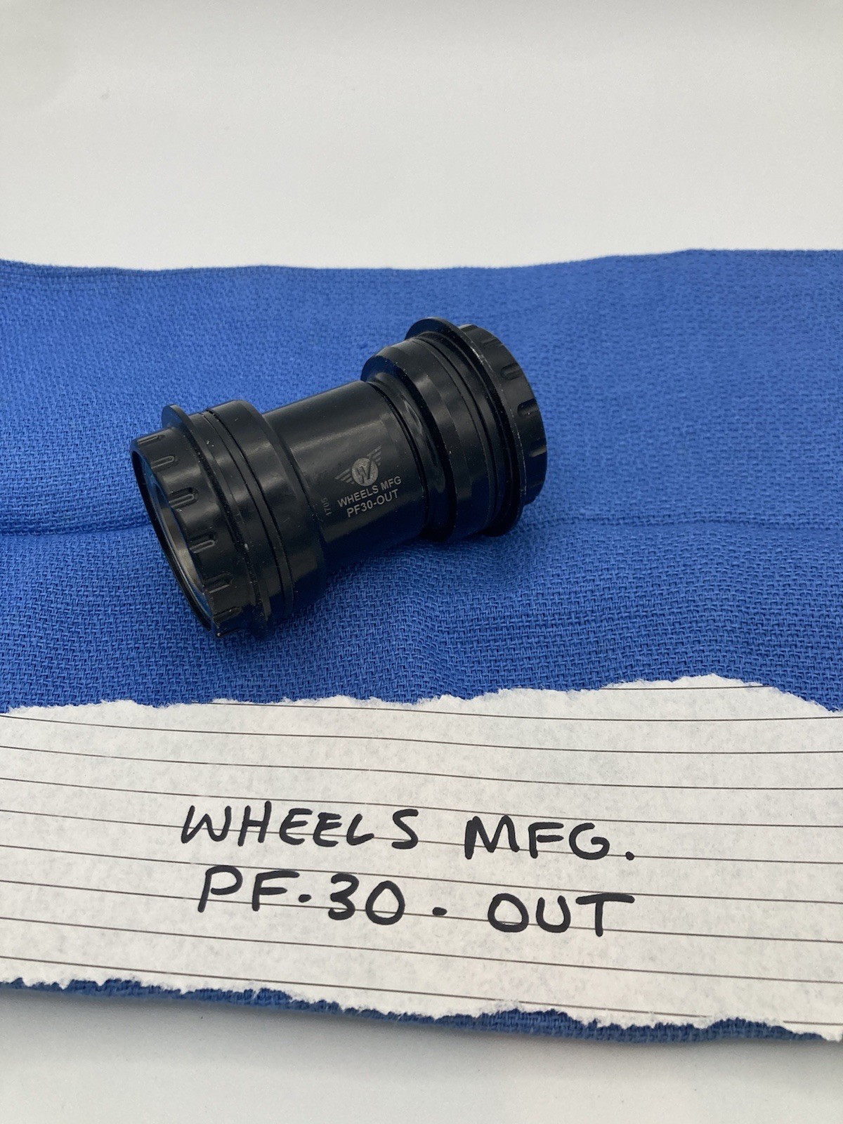 New Wheels Mfg PF30-OUT Bottom Bracket 24 by 22 for SRAM GXP
