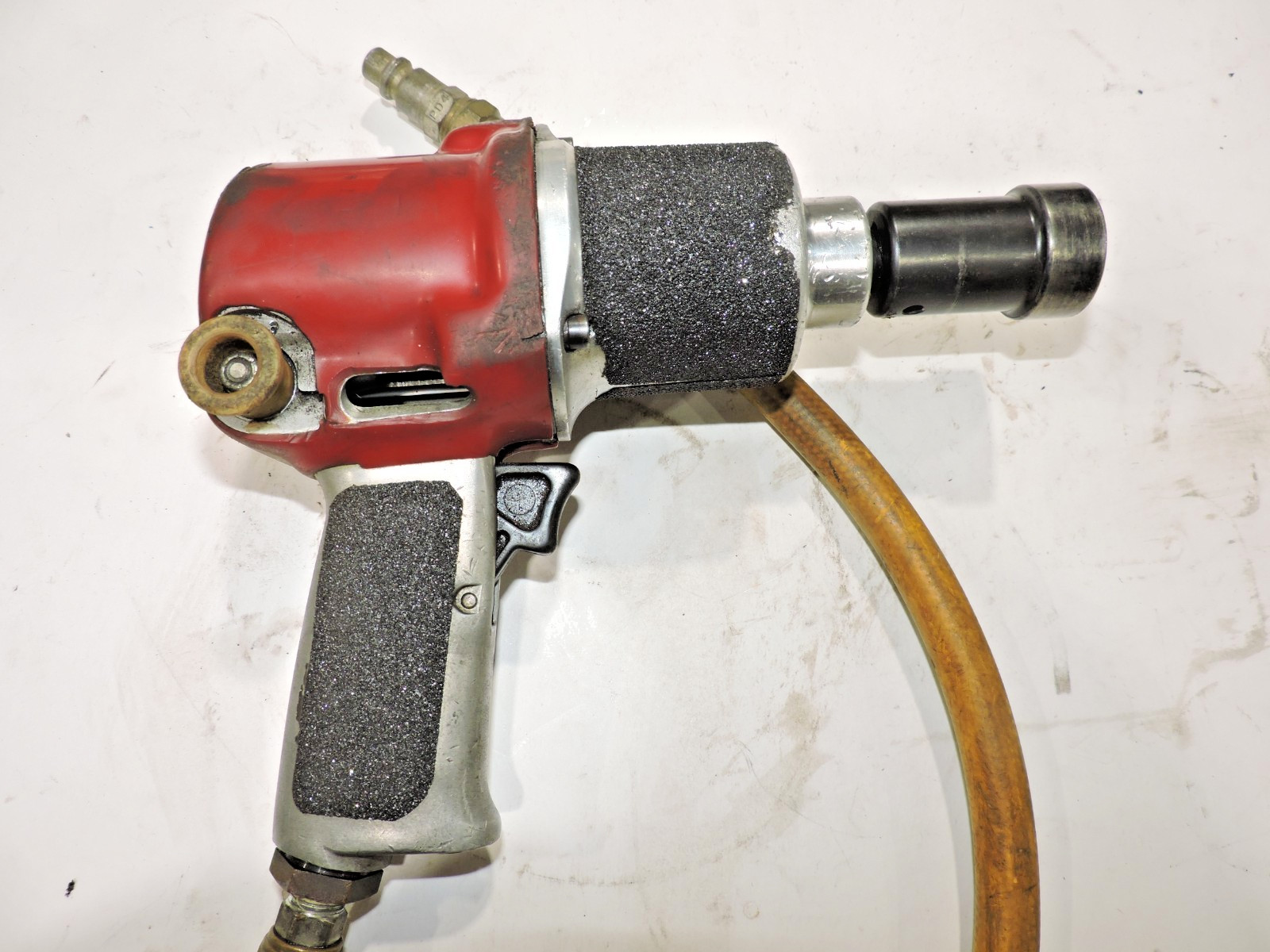 Brunhoezl side exhaust pit stop air gun 1" w/ whip hose and case fresh Nice