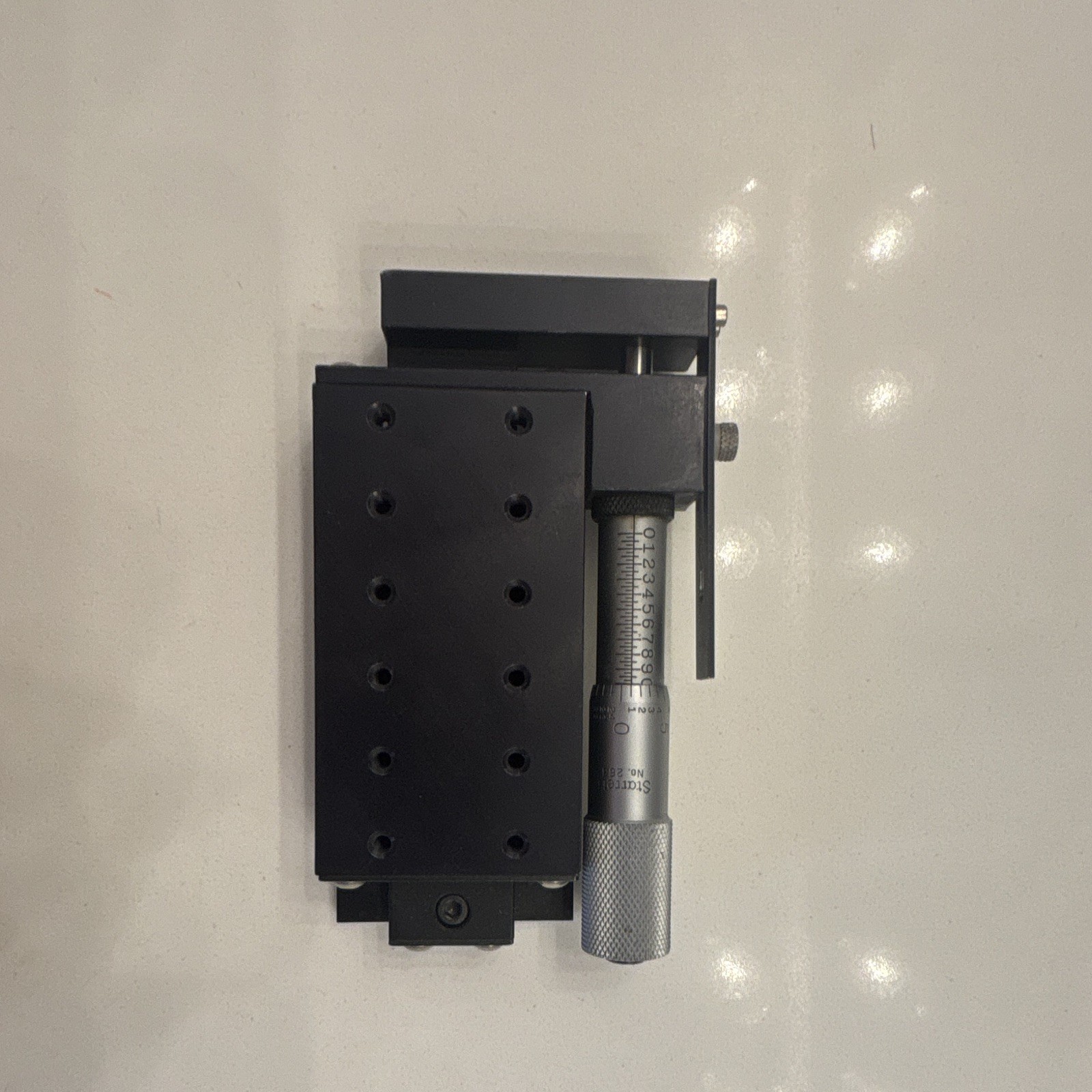 Deltron No. 263 Linear Positioning Stage/Linear Positioner with Micrometer