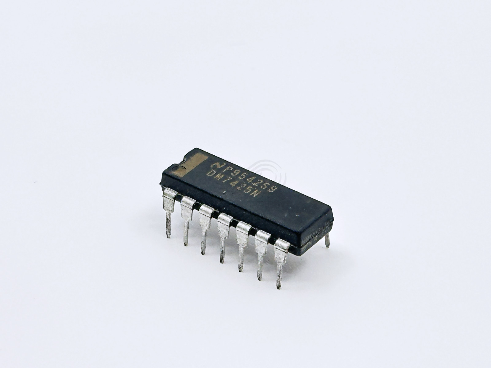 2PCS DM7425N National Semiconductor Dual 4-Input NOR Gate Standard TTL 5V DIP-14