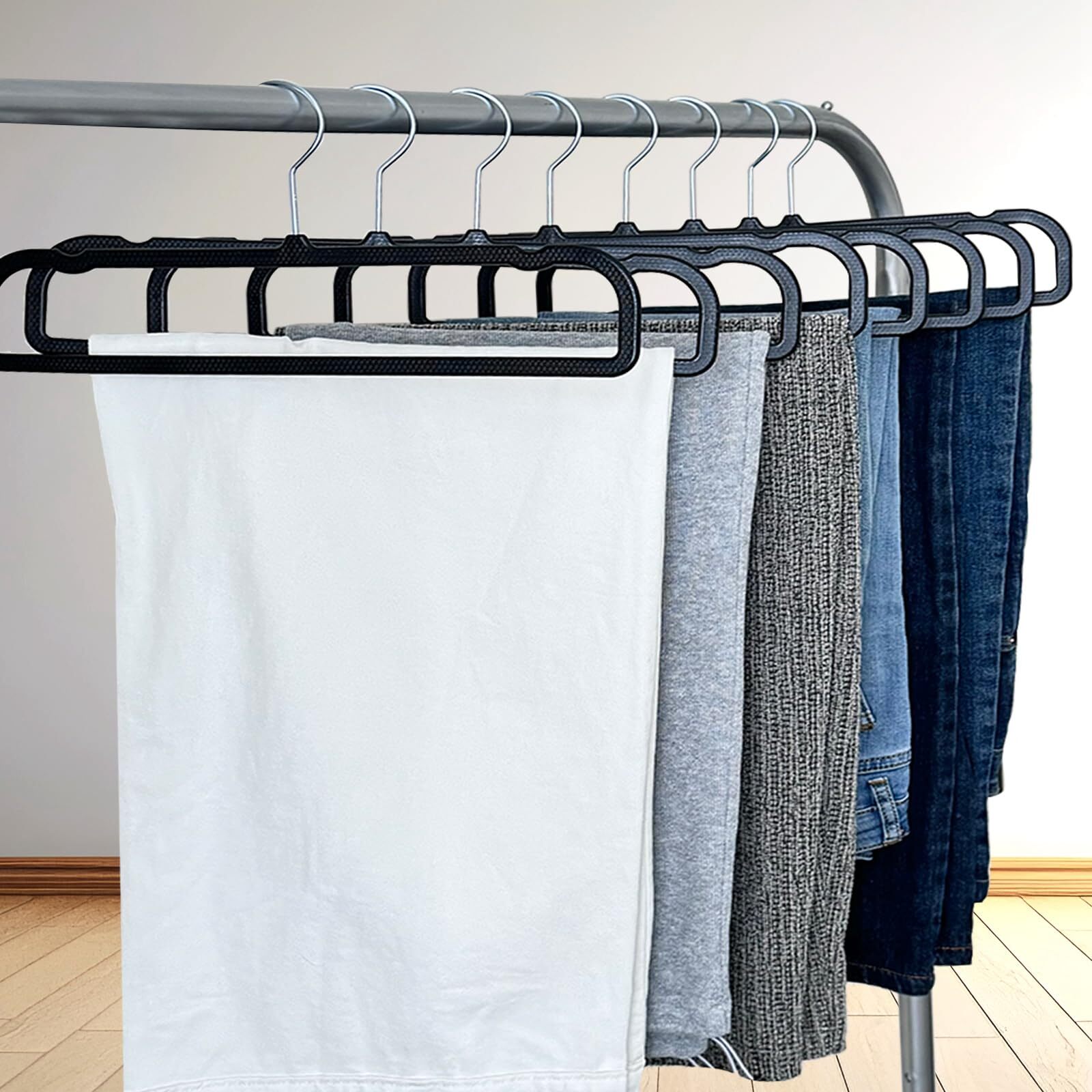 Slim Plastic Pants HangersThin Space-Saving Trouser HangerJeans Hangers with ...